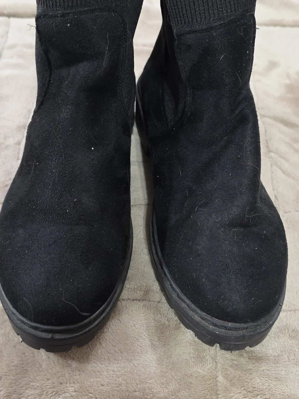 London Fog Women's Black Faux Suede Ankle Boots Pull-On Chunky Sole Sz 8 **READ*